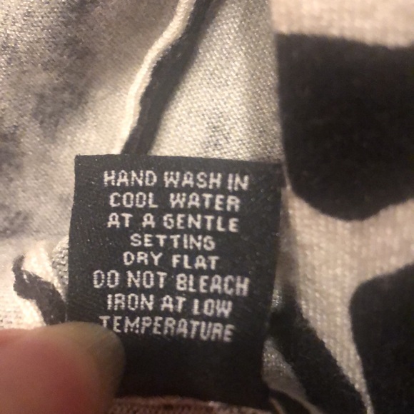 Miley Cyrus sz L - Animal Print Sweater - Picture 6 of 7